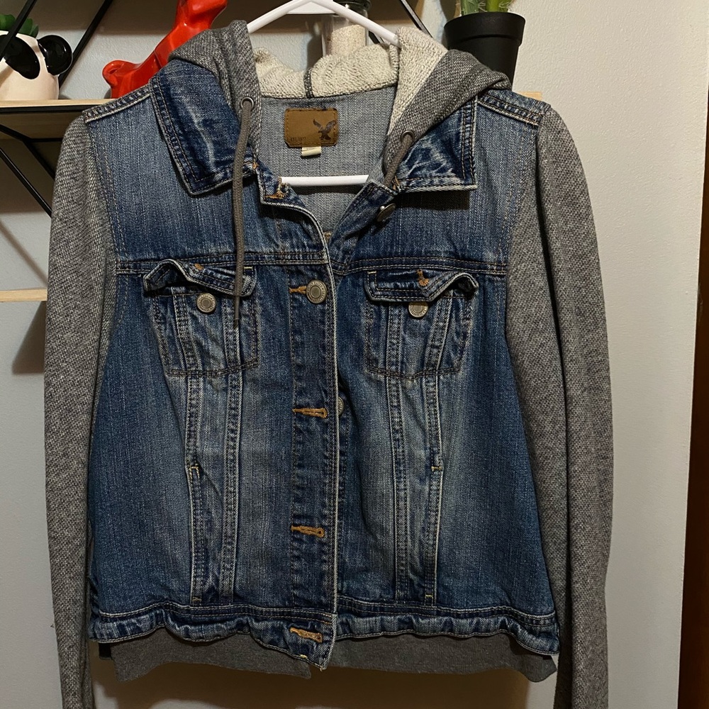 American Eagle’s denim jacket
